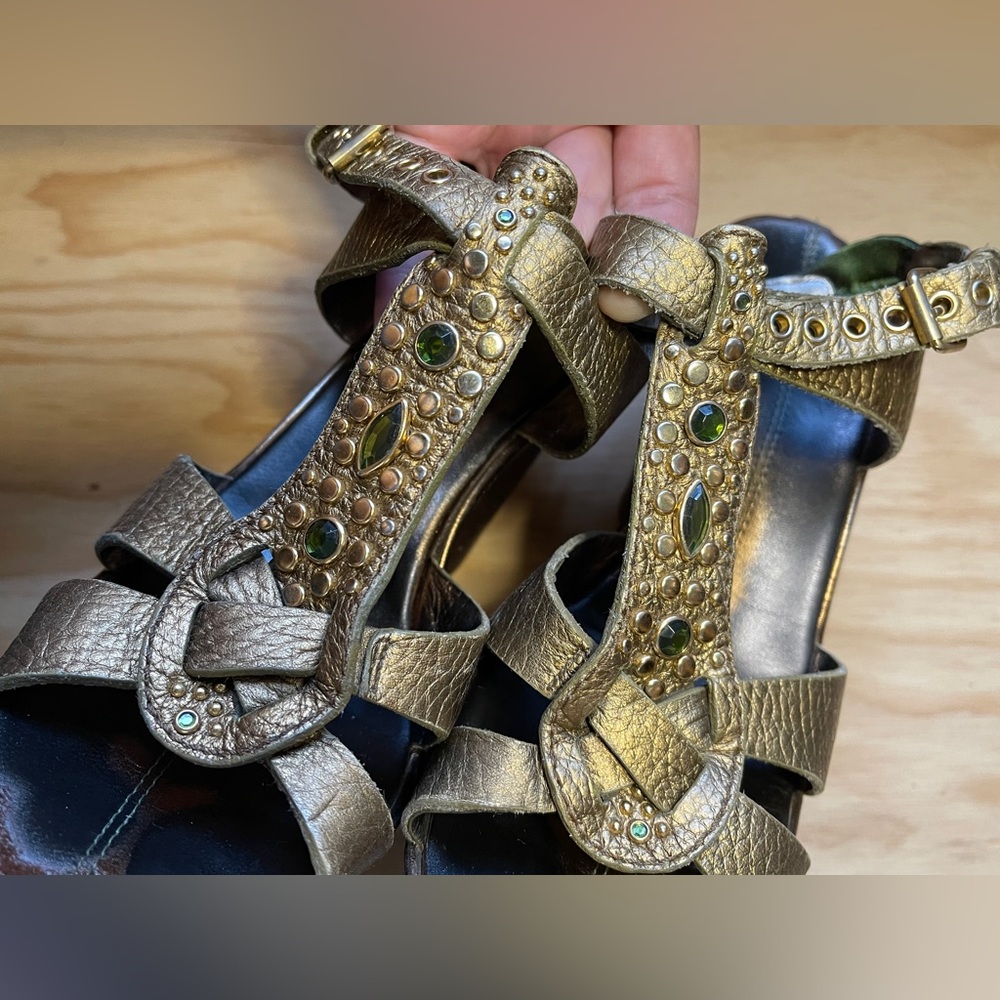 👑 COLE HAAN G SERIES Bronze T STRAP Sandals SIZE 6.5B Leather Jeweled Studded